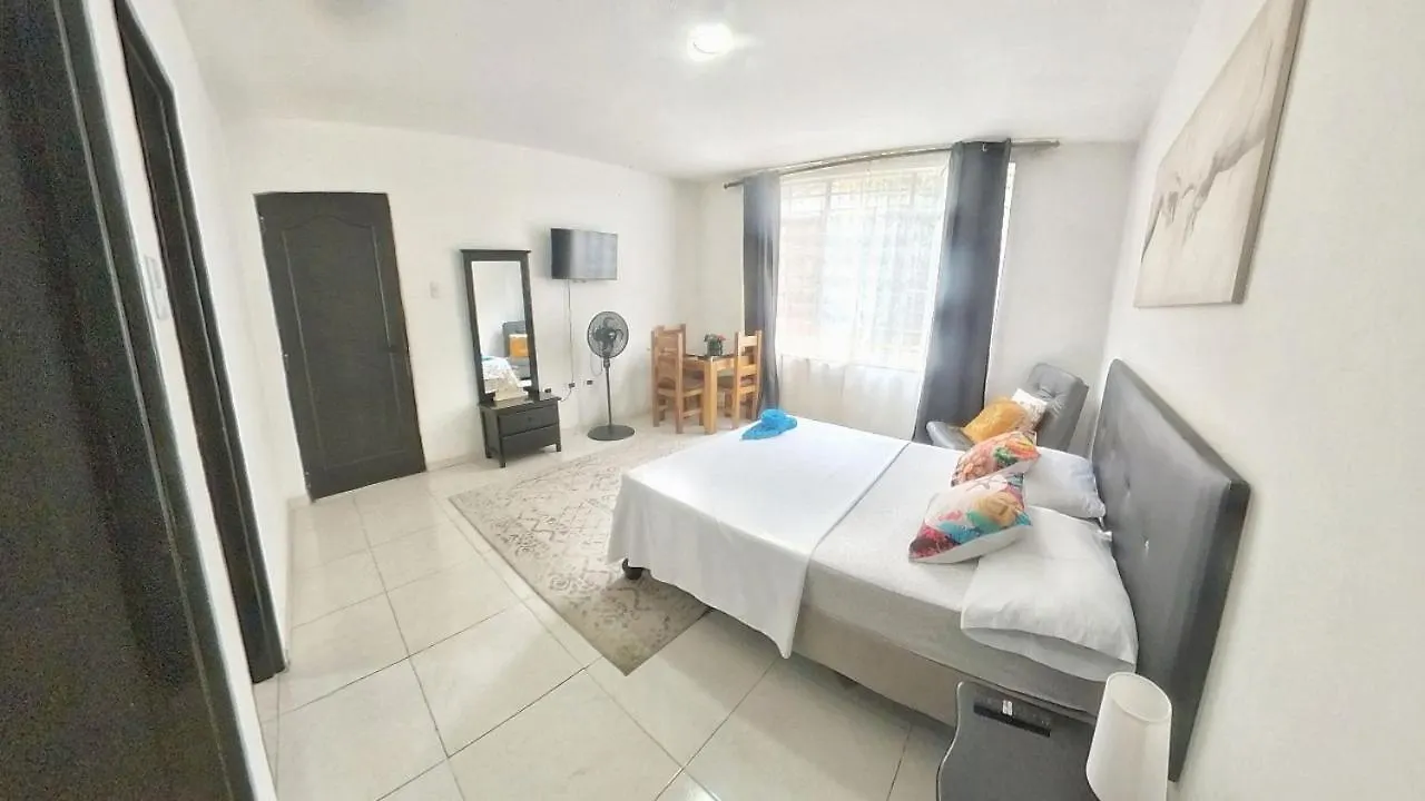 Hotel El Rincon De Granada Casa De Huespedes Cali